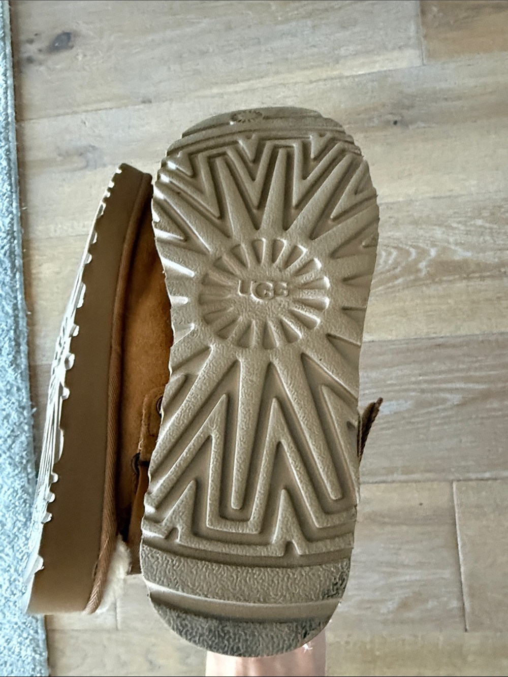 UGG Chestnut Suede Shearling Clog with Back Strap - Picture 4 of 4